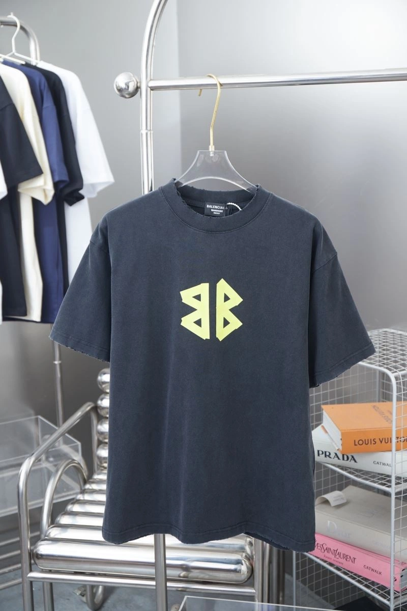 Cozy Balenciaga T-Shirts 98558