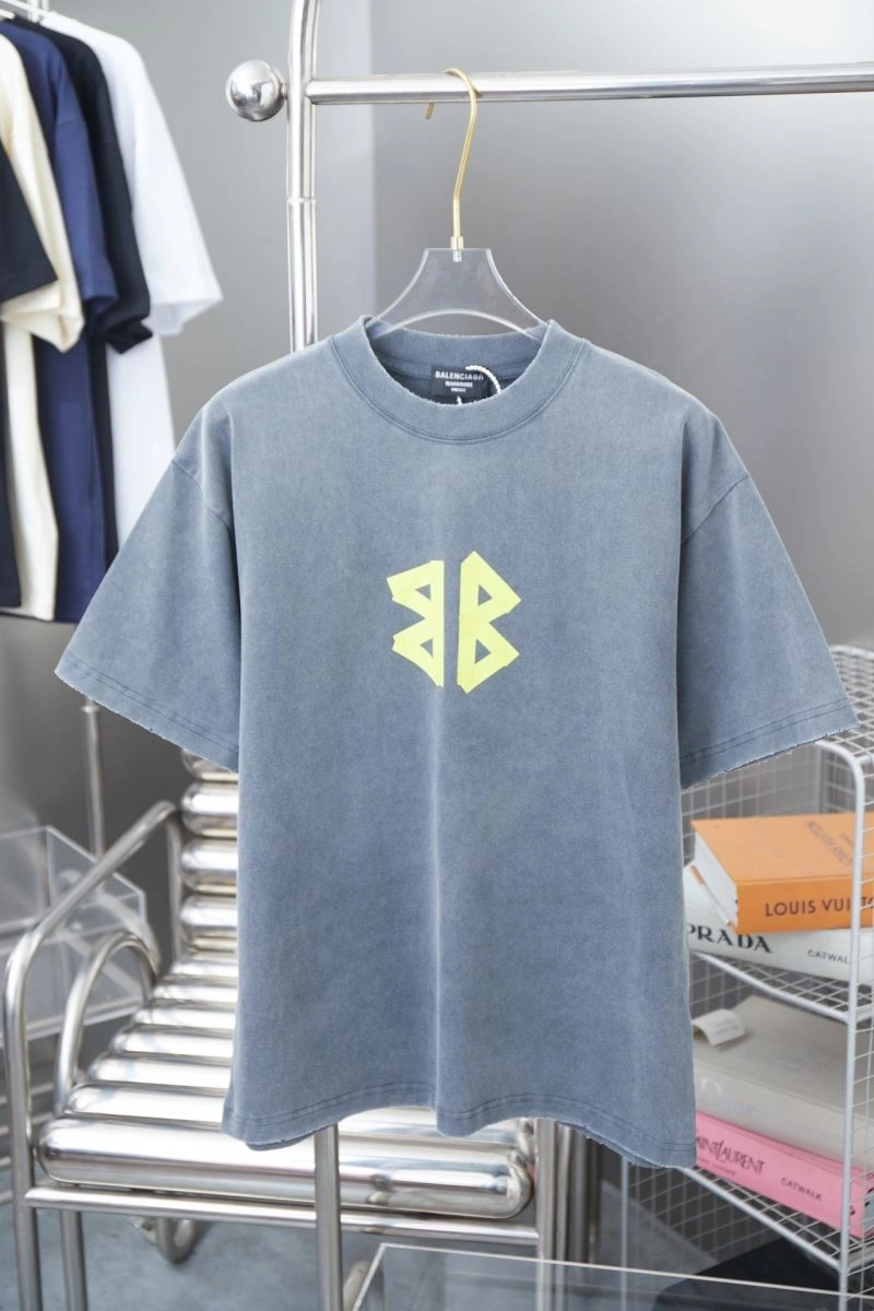 FlexibleFit Balenciaga T-Shirts 98564