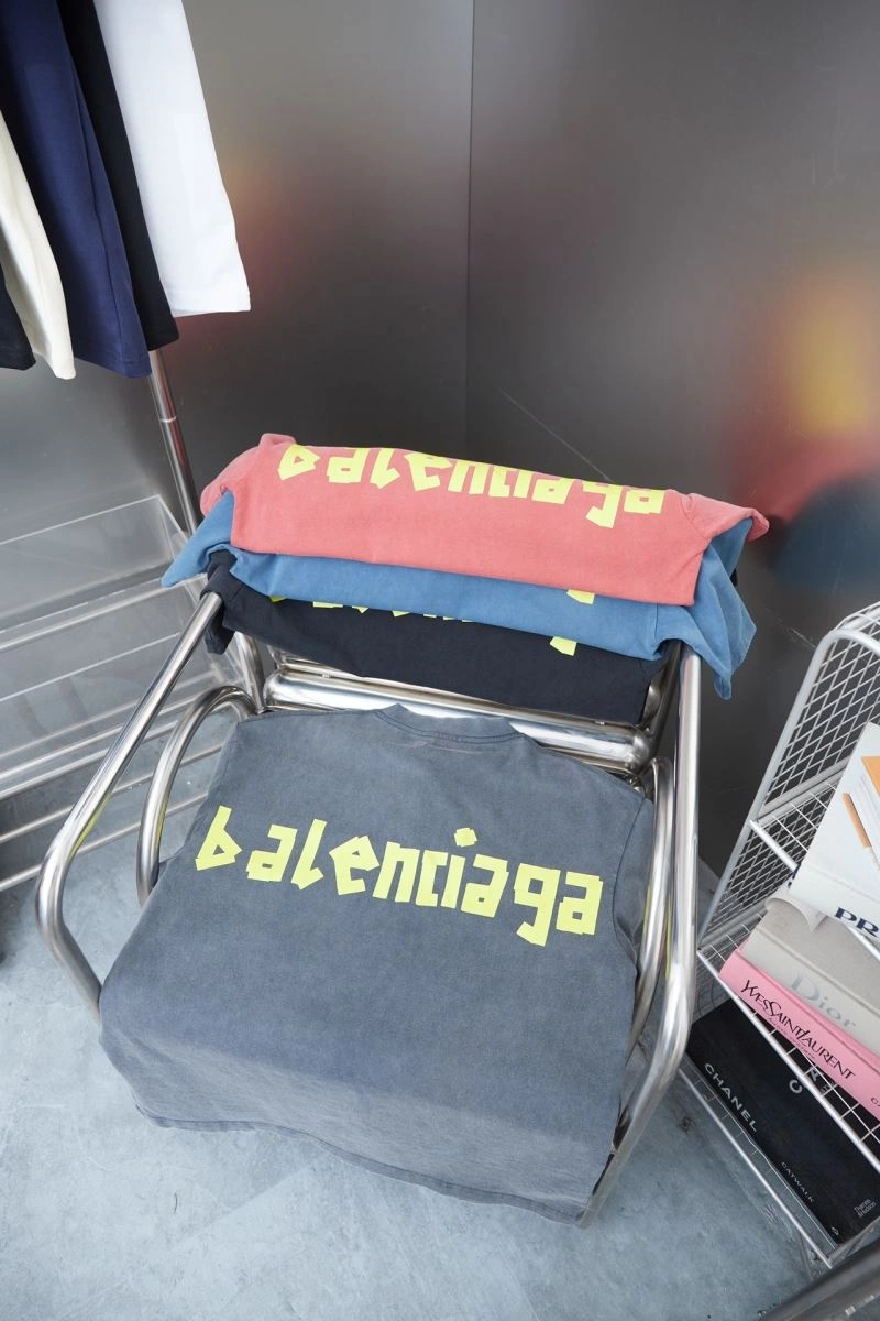 FlexibleFit Balenciaga T-Shirts 98564