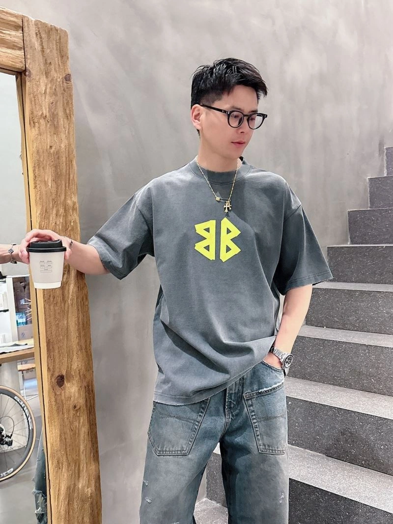 FlexibleFit Balenciaga T-Shirts 98564