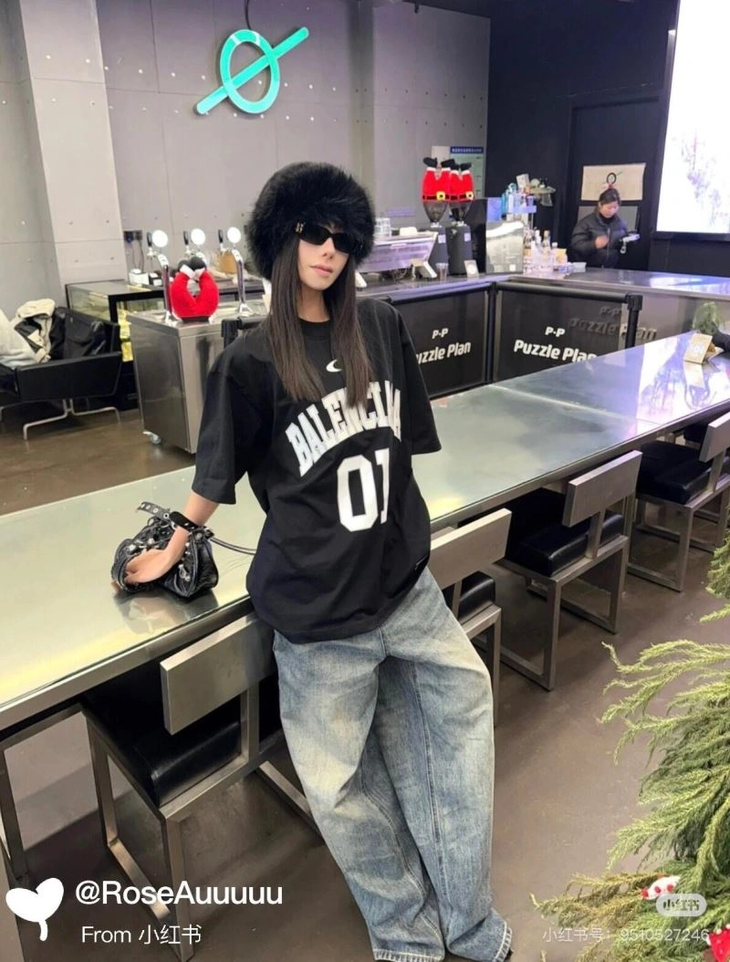 NewStyle Balenciaga T-Shirts 98588
