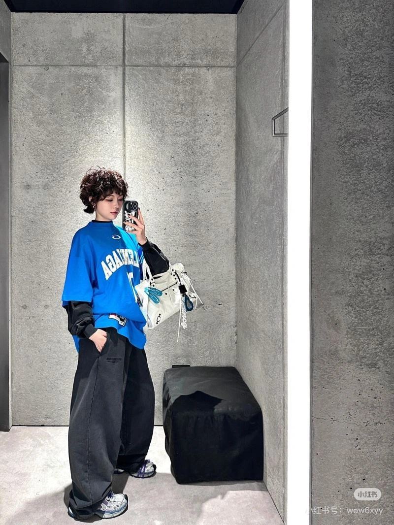 Breathable Balenciaga T-Shirts 98553