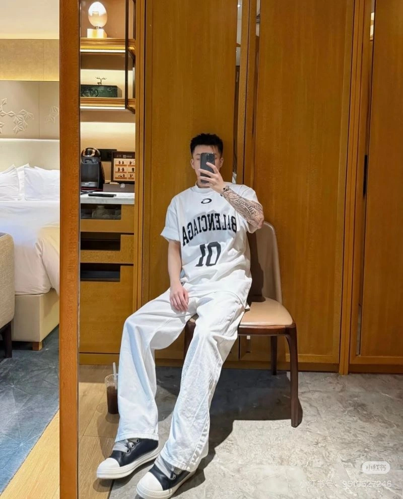 Modern Balenciaga T-Shirts 98554