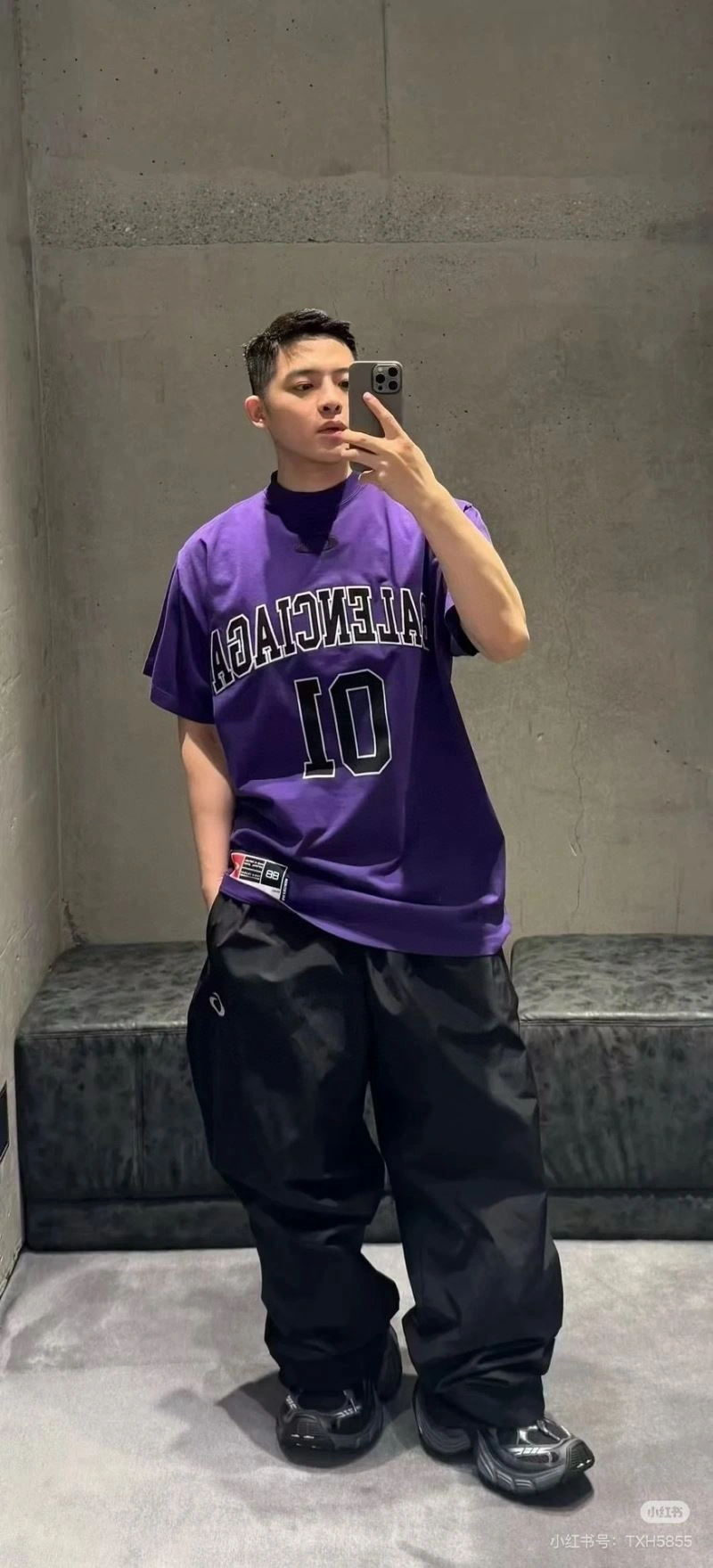 Supportive Balenciaga T-Shirts 98555