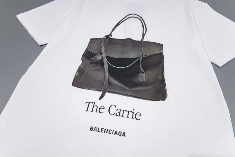 Balenciaga T-Shirts FashionForward 98538