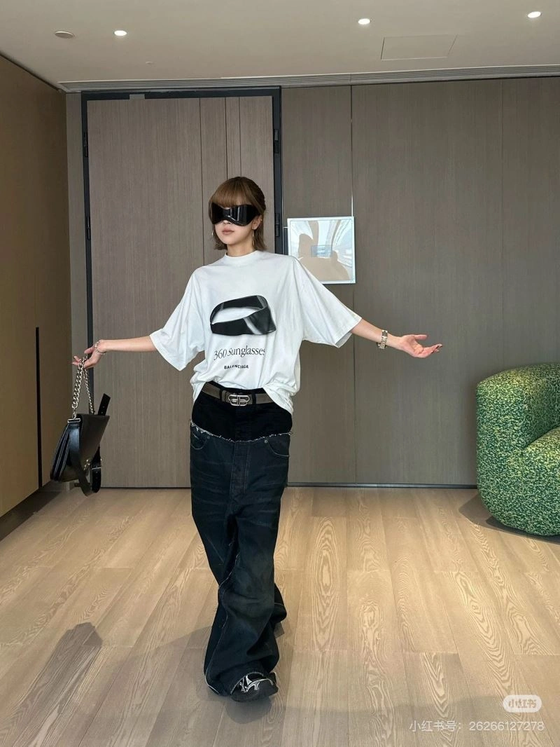Cozy Balenciaga T-Shirts 98577