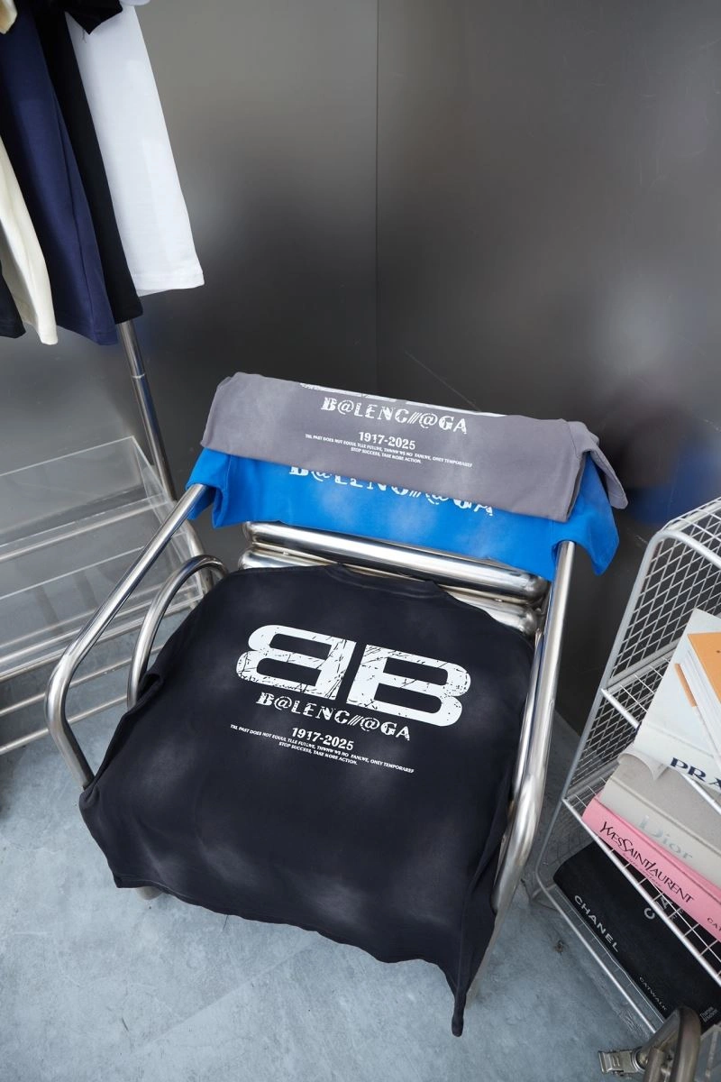 WeatherProof Balenciaga T-Shirts 98507