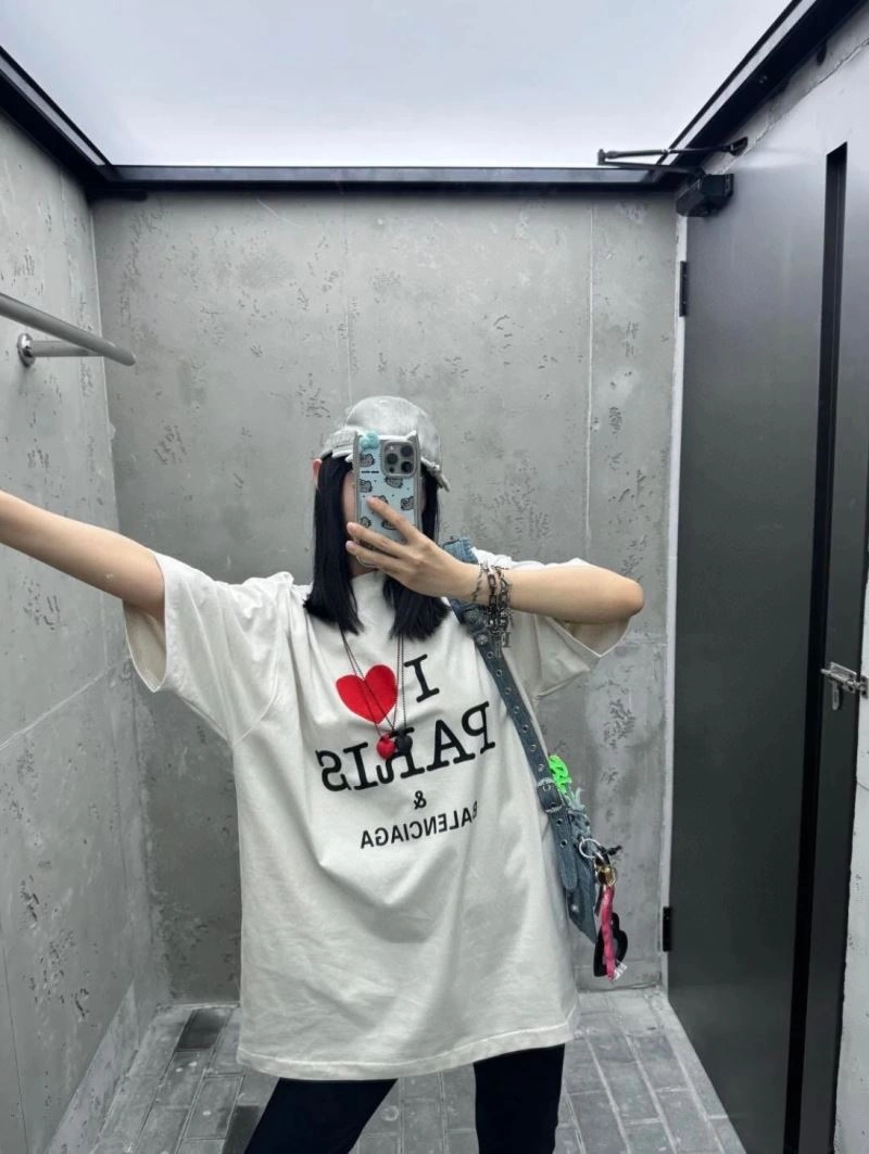 Sustainable Balenciaga T-Shirts 98537