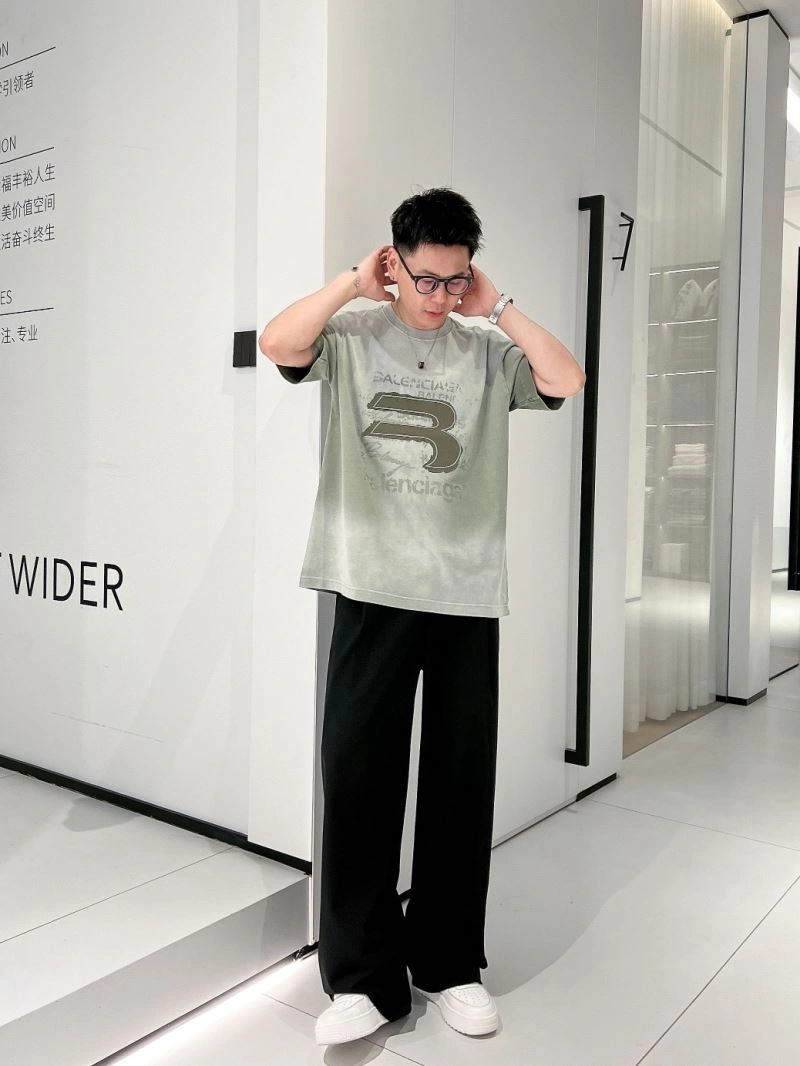 WrinkleFree Balenciaga T-Shirts 98501