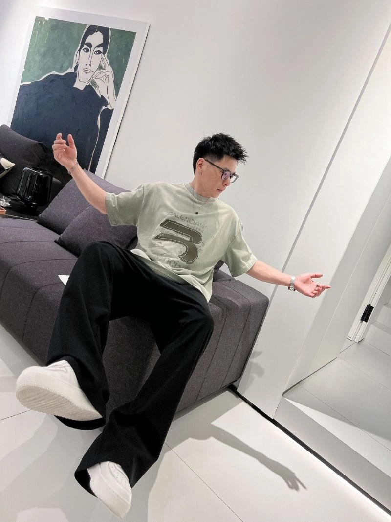 WrinkleFree Balenciaga T-Shirts 98501
