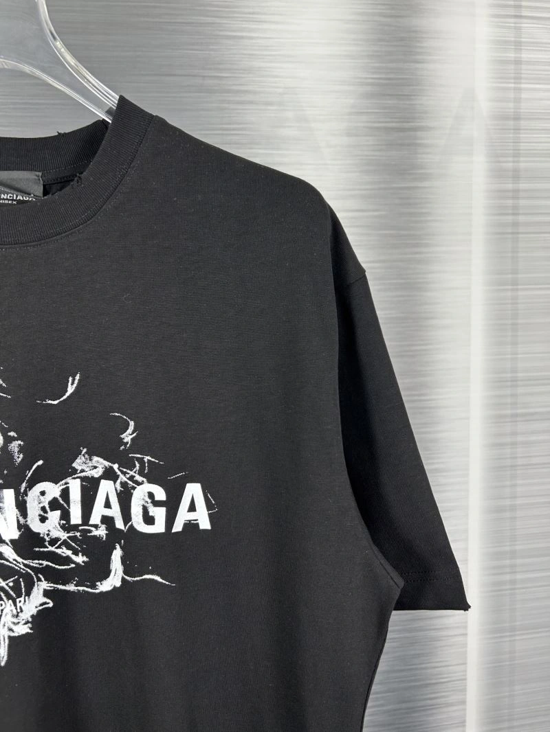 Flexible Balenciaga T-Shirts 98474