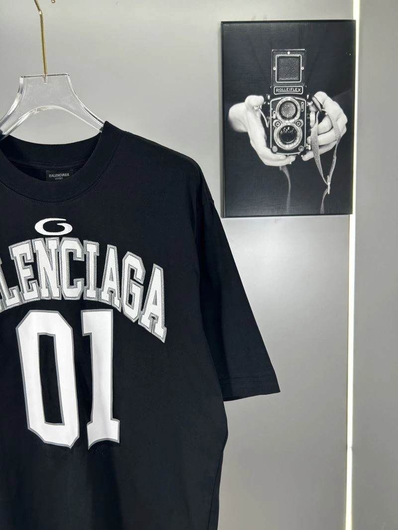 Casual Balenciaga T-Shirts 98411