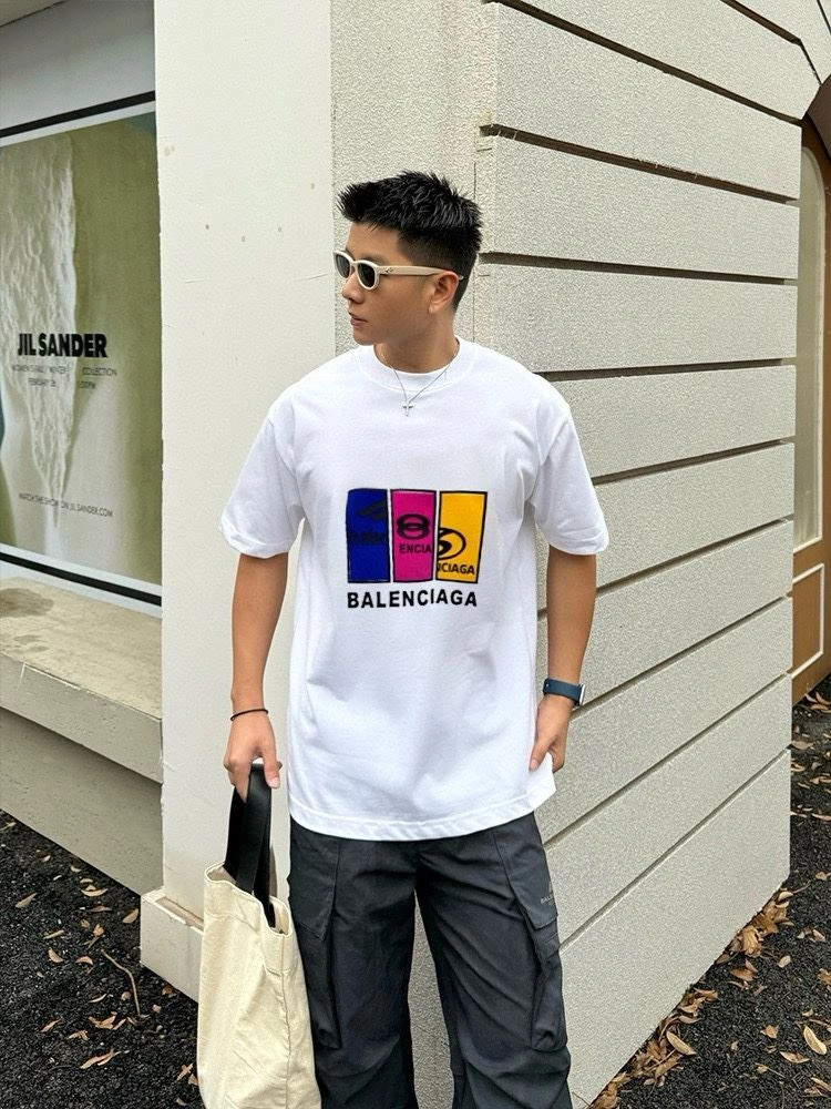 Balenciaga T-Shirts Unisex 98395