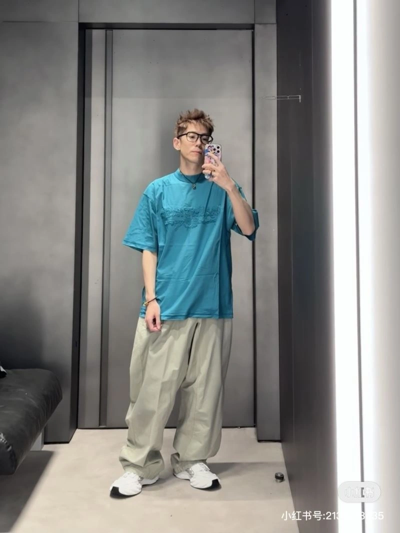 Timeless Balenciaga T-Shirts 98387