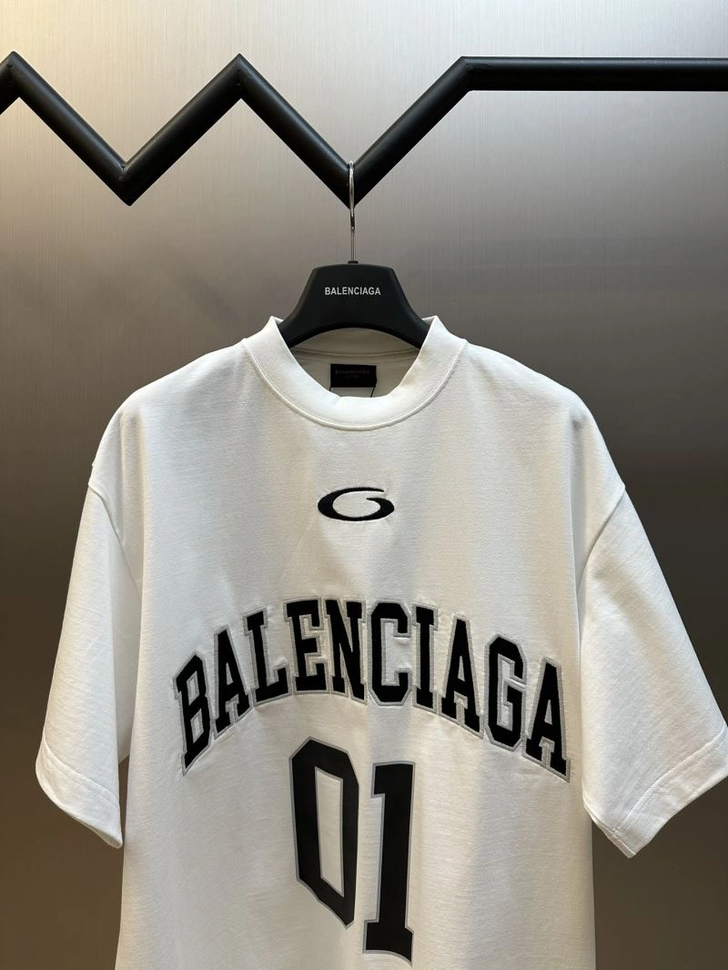 Functional Balenciaga T-Shirts 98376