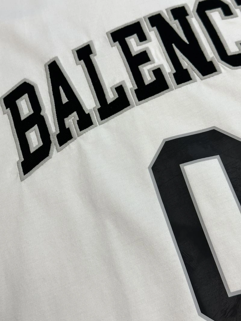 Functional Balenciaga T-Shirts 98376