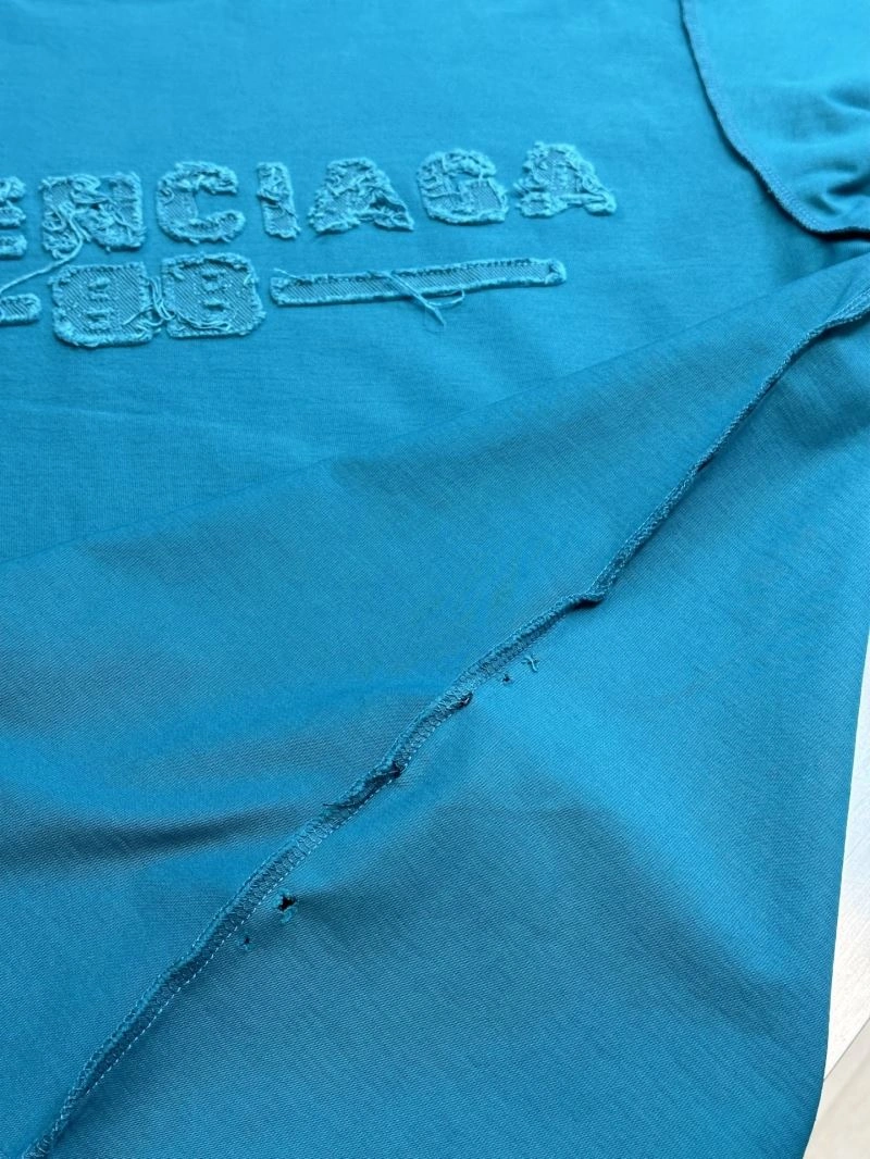 Reliable Balenciaga T-Shirts 98357