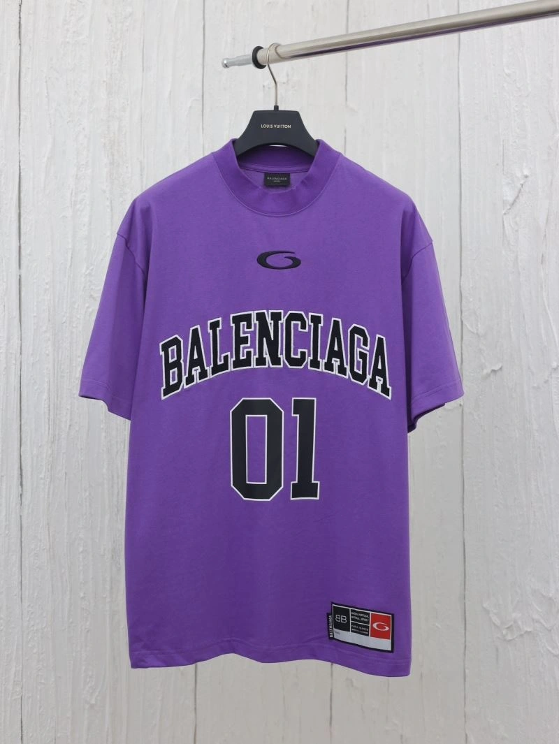 Bright Balenciaga T-Shirts 98292