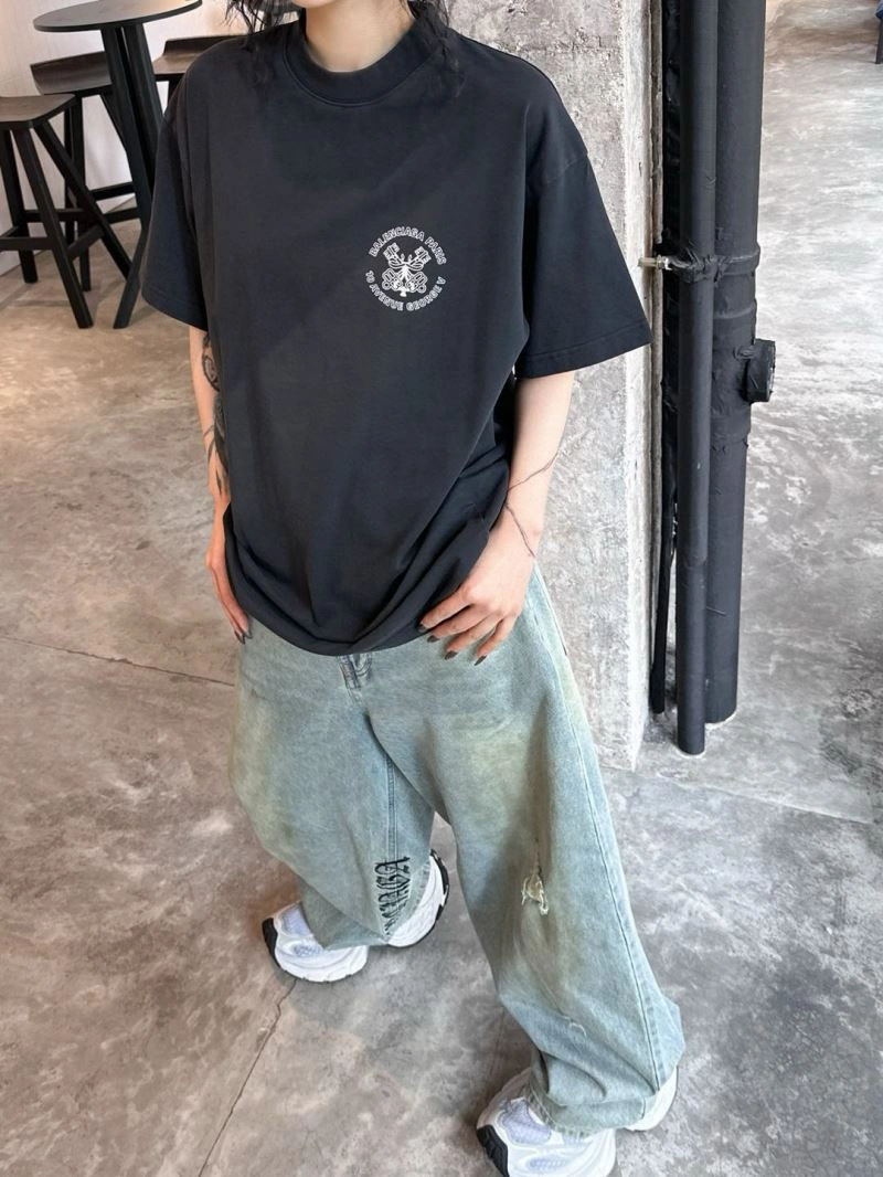 Lightweight Balenciaga T-Shirts 98329