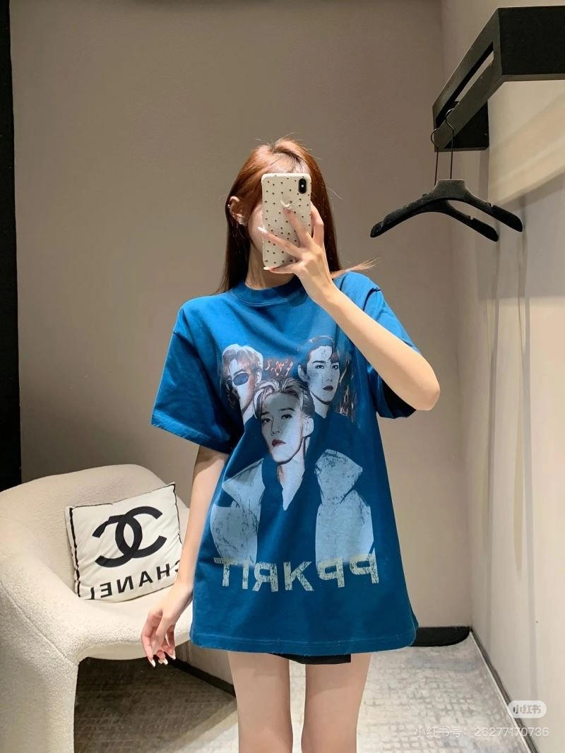 Versatile Balenciaga T-Shirts 98285