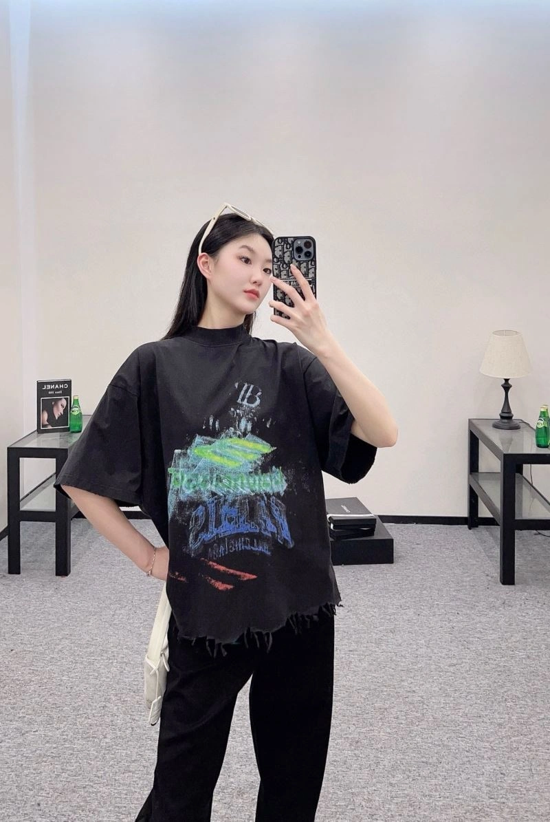 Balenciaga T-Shirts FashionForward 98289