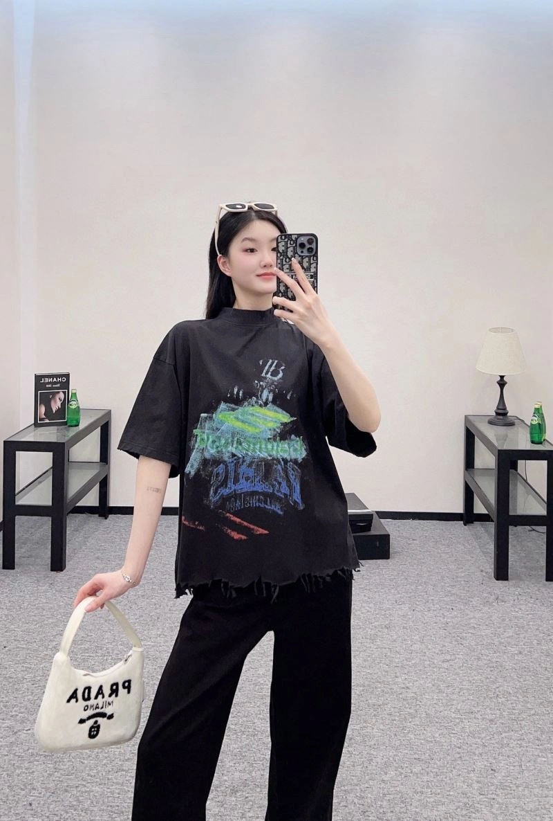 Balenciaga T-Shirts FashionForward 98289
