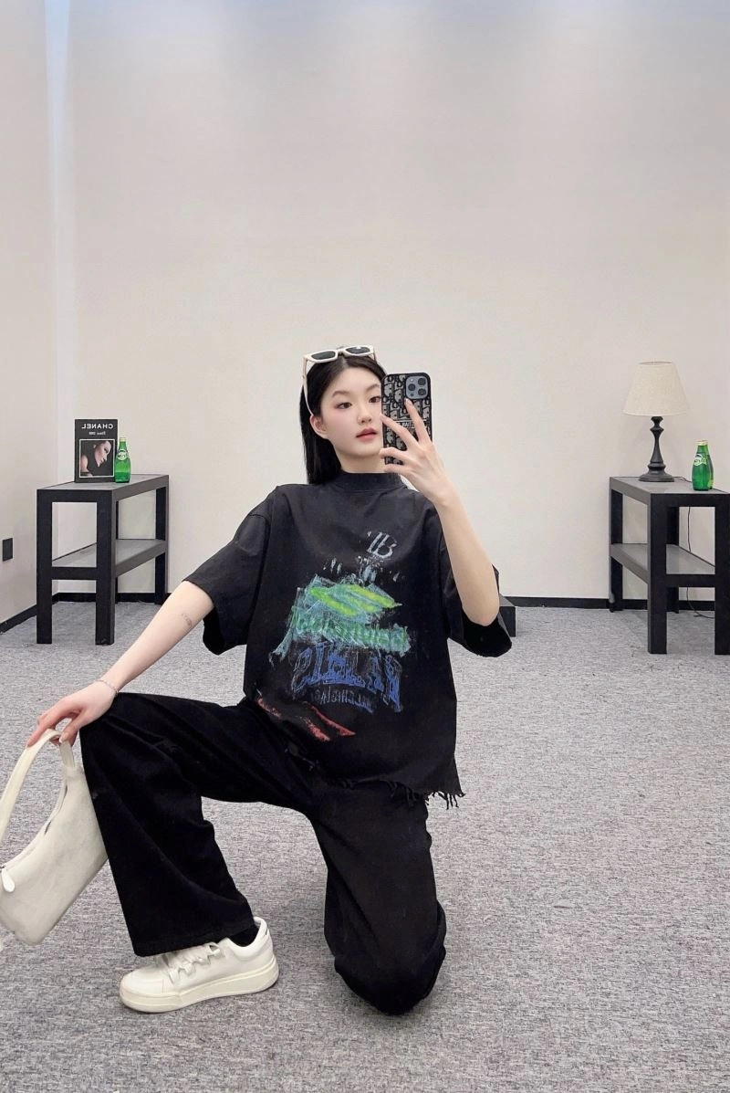 Balenciaga T-Shirts FashionForward 98289