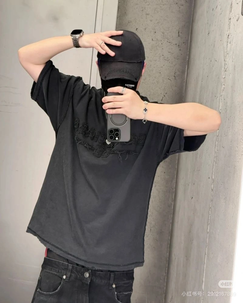 Breathable Balenciaga T-Shirts 98273