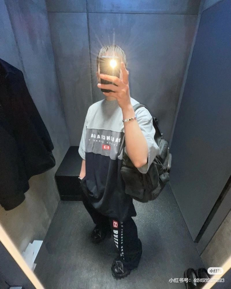 Upgraded Balenciaga T-Shirts 98314