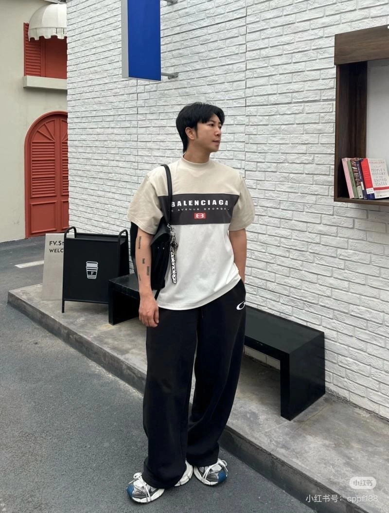 Upgraded Balenciaga T-Shirts 98314