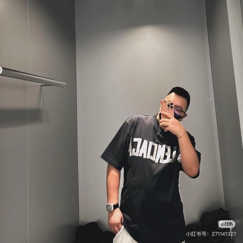 UrbanChic Balenciaga T-Shirts 98267