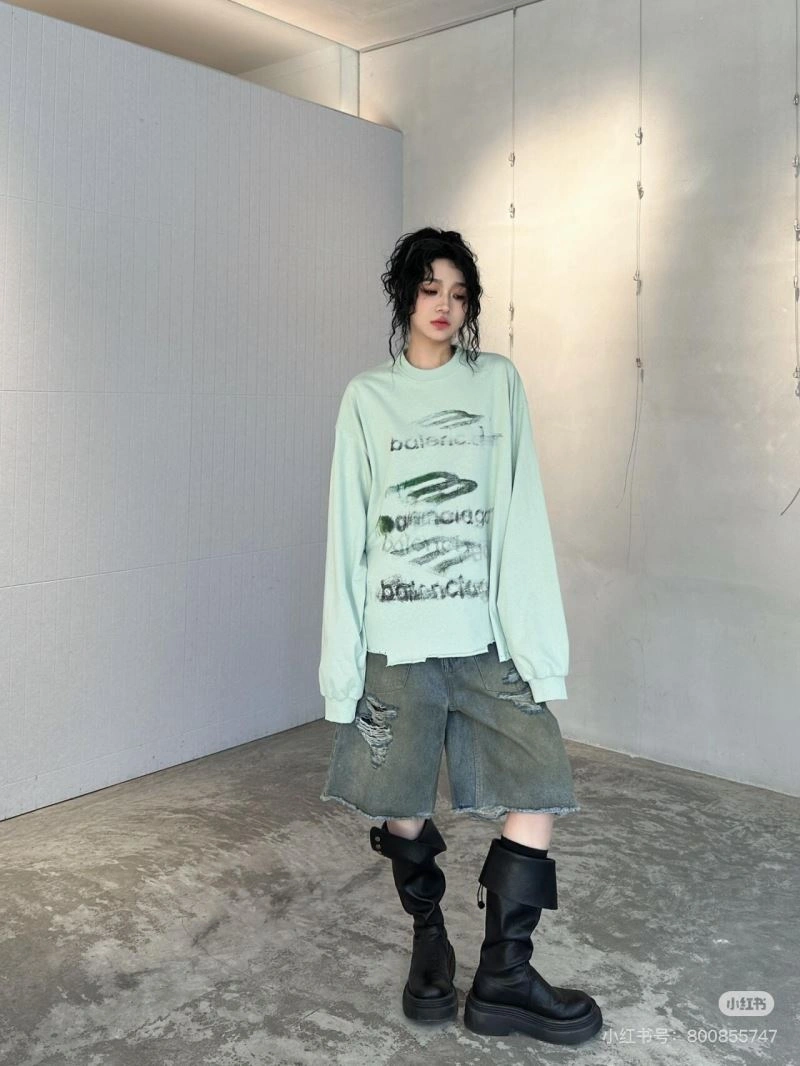 Bold Balenciaga T-Shirts 98266