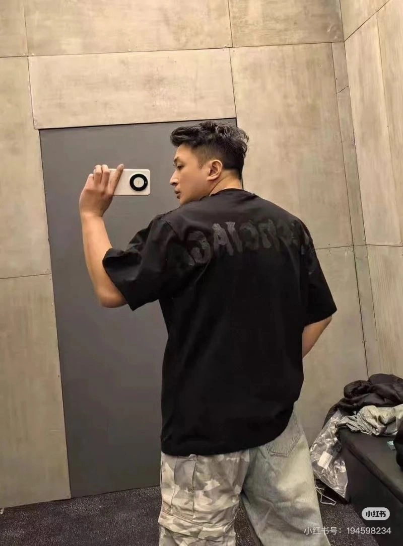 Balenciaga T-Shirts WellDesigned 98265