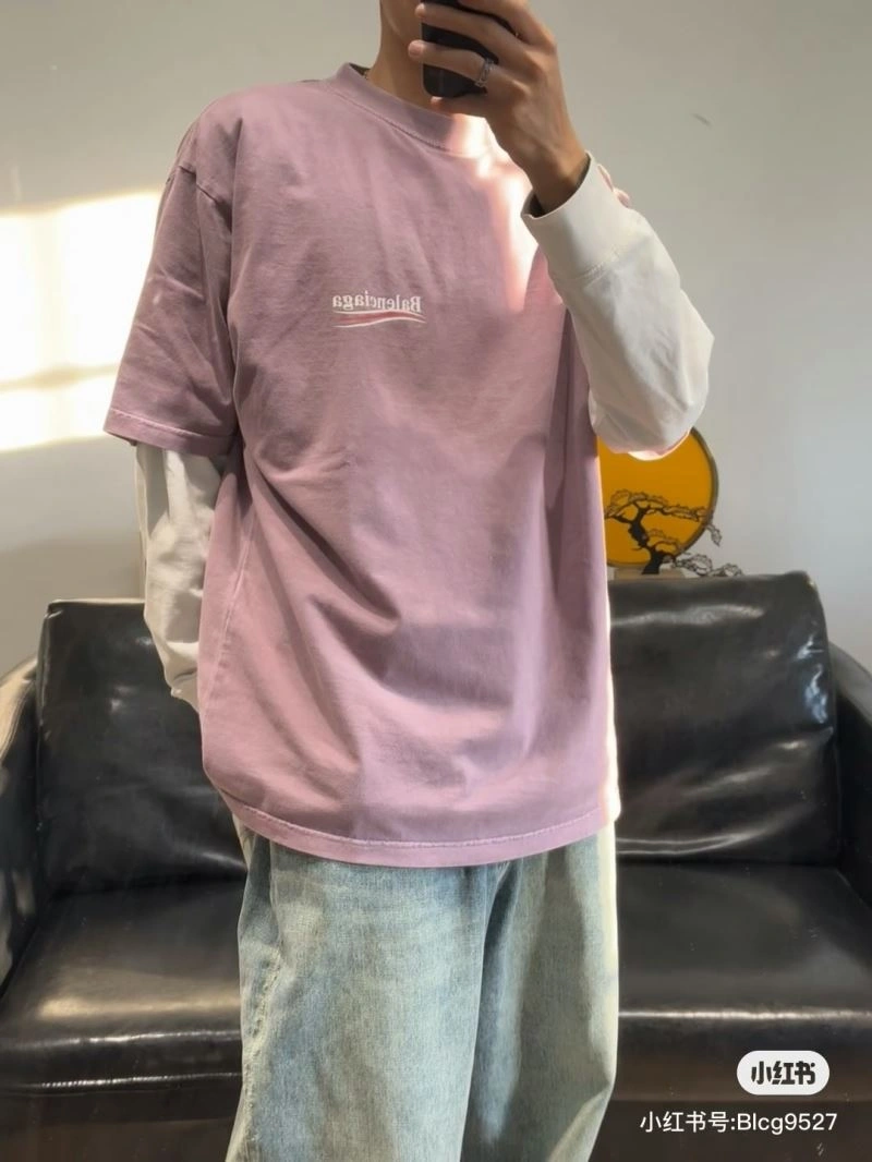 Vibrant Balenciaga T-Shirts 98261