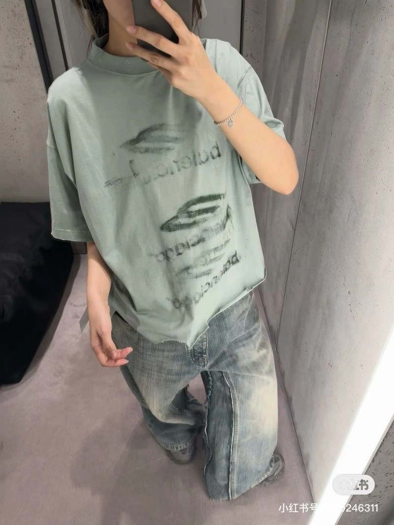 Trendsetting Balenciaga T-Shirts 98281