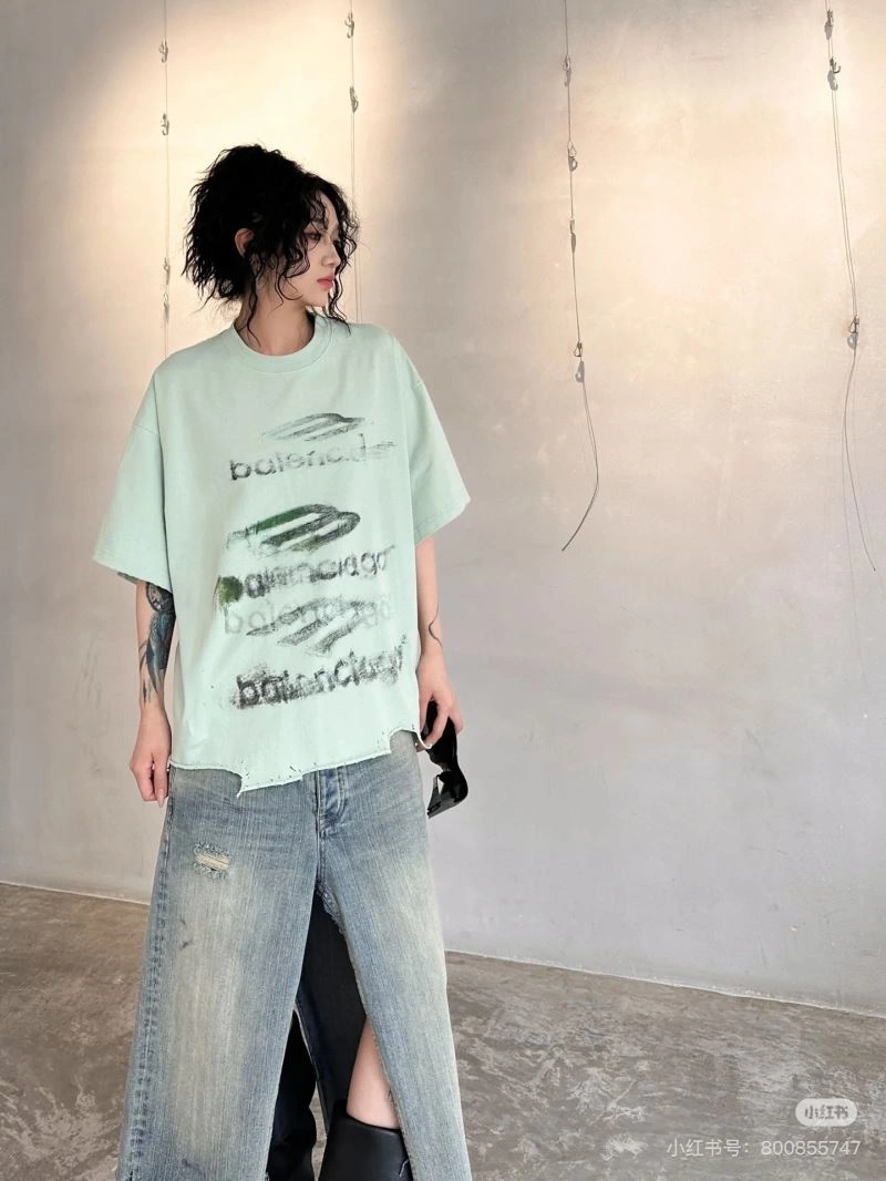 Trendsetting Balenciaga T-Shirts 98281