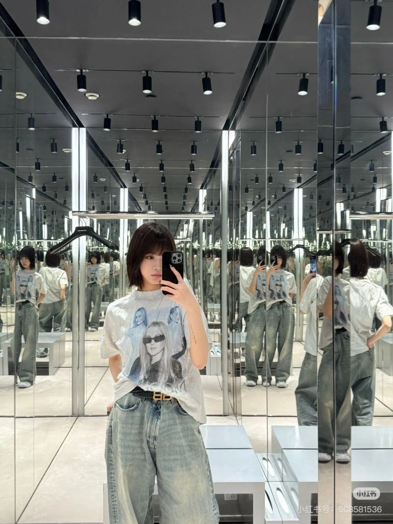 Unique Balenciaga T-Shirts 98291