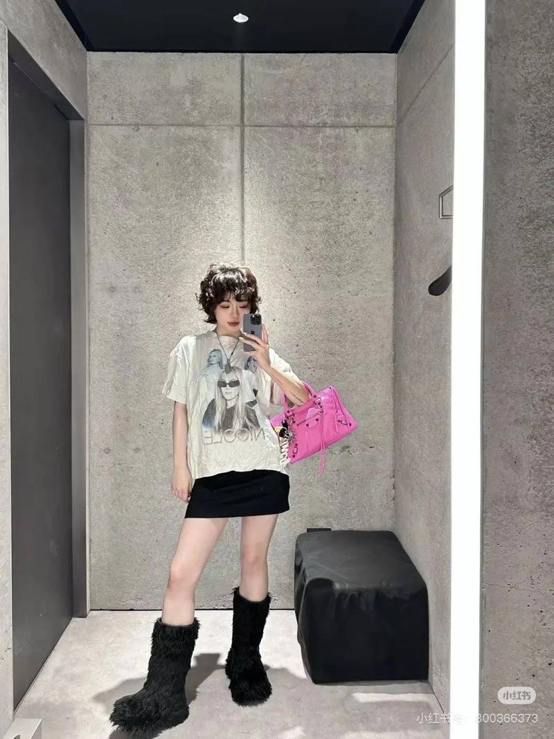 Unique Balenciaga T-Shirts 98291