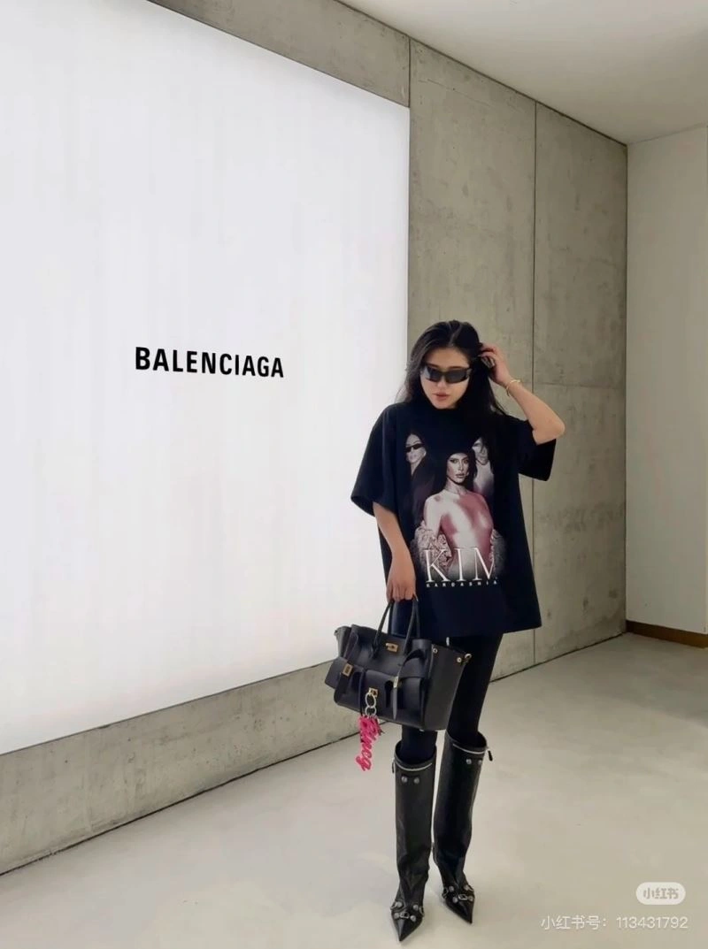 Balenciaga T-Shirts Comfortable 98294