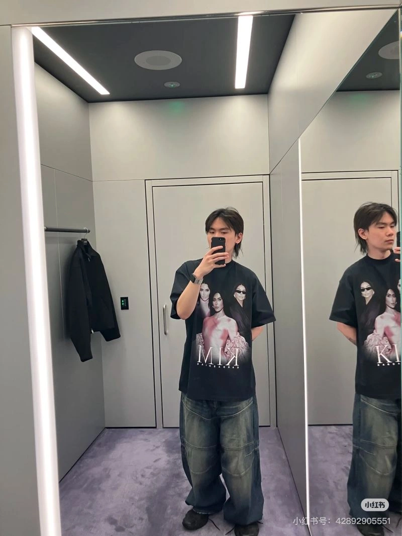 Balenciaga T-Shirts Comfortable 98294