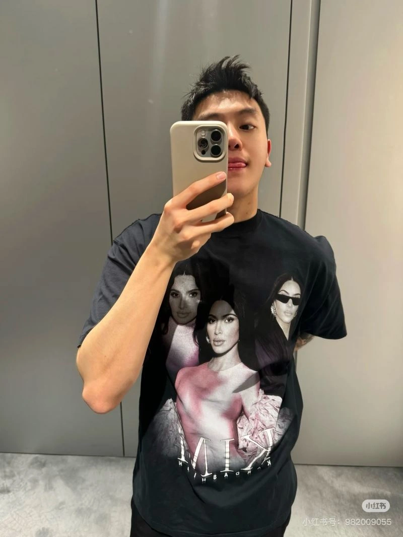 Balenciaga T-Shirts Comfortable 98294
