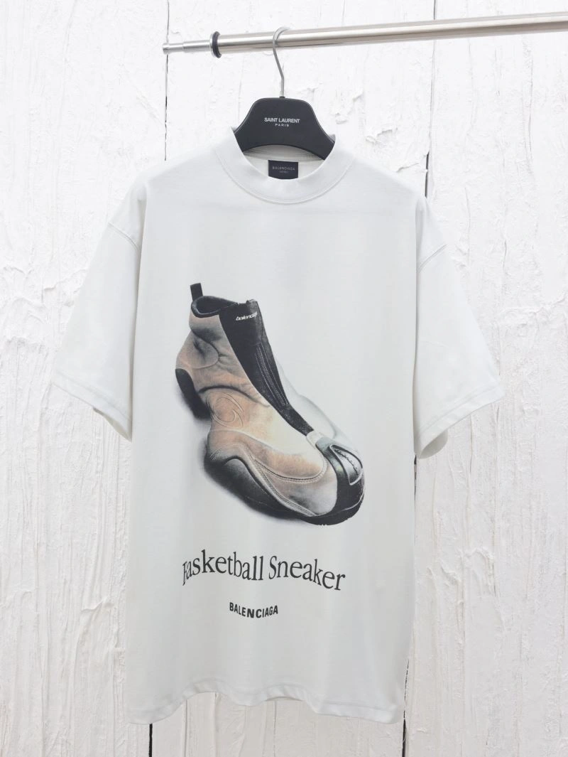Chic Balenciaga T-Shirts 98332