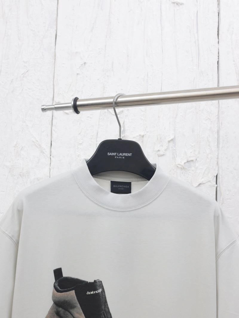 Chic Balenciaga T-Shirts 98332