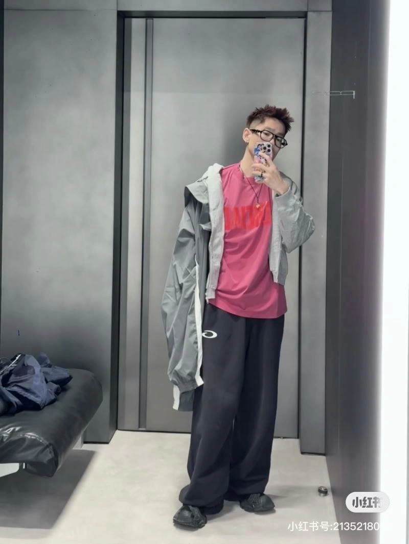 Premium Balenciaga T-Shirts 98254