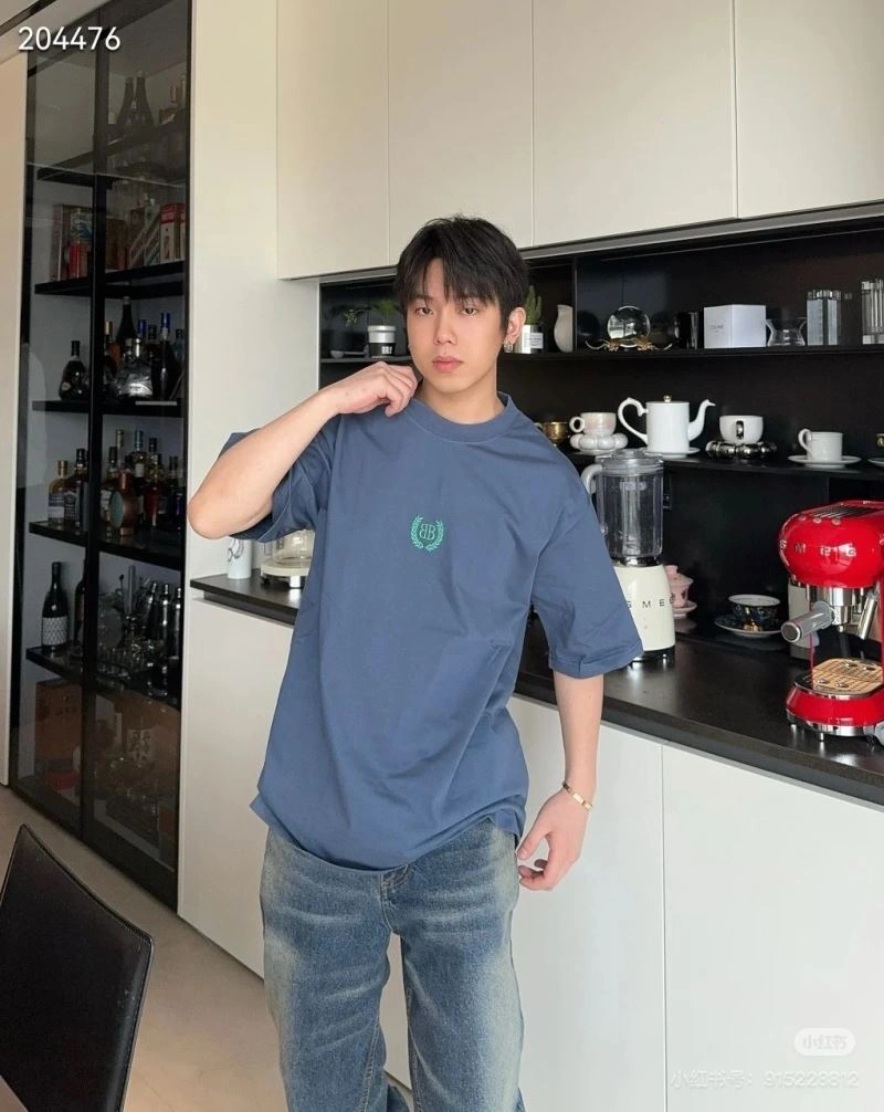 Balenciaga T-Shirts Snug 98253