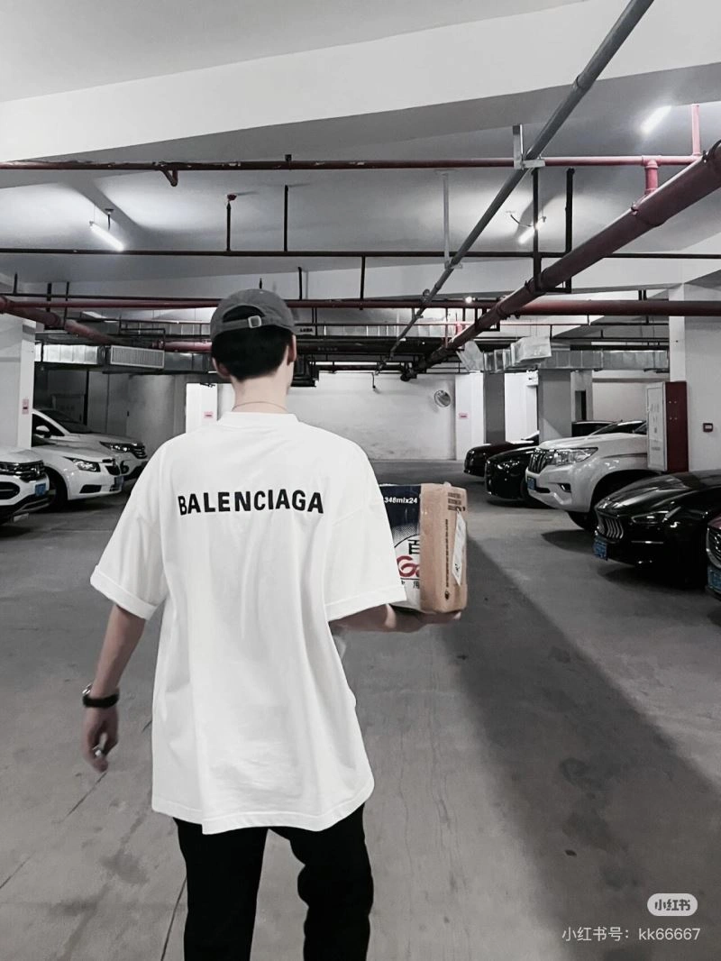 Balenciaga T-Shirts Chic 98252
