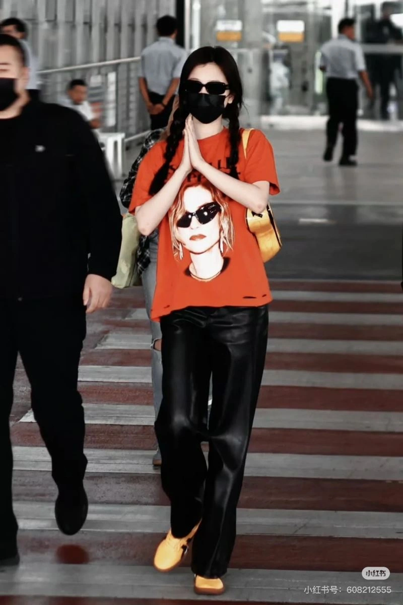 Balenciaga T-Shirts FastDry 98326