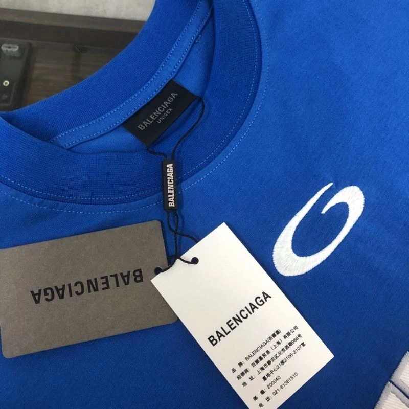 Balenciaga T-Shirts Versatile 98750