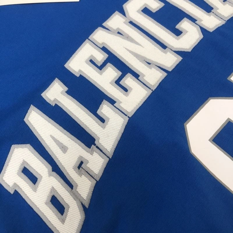 Balenciaga T-Shirts Versatile 98750