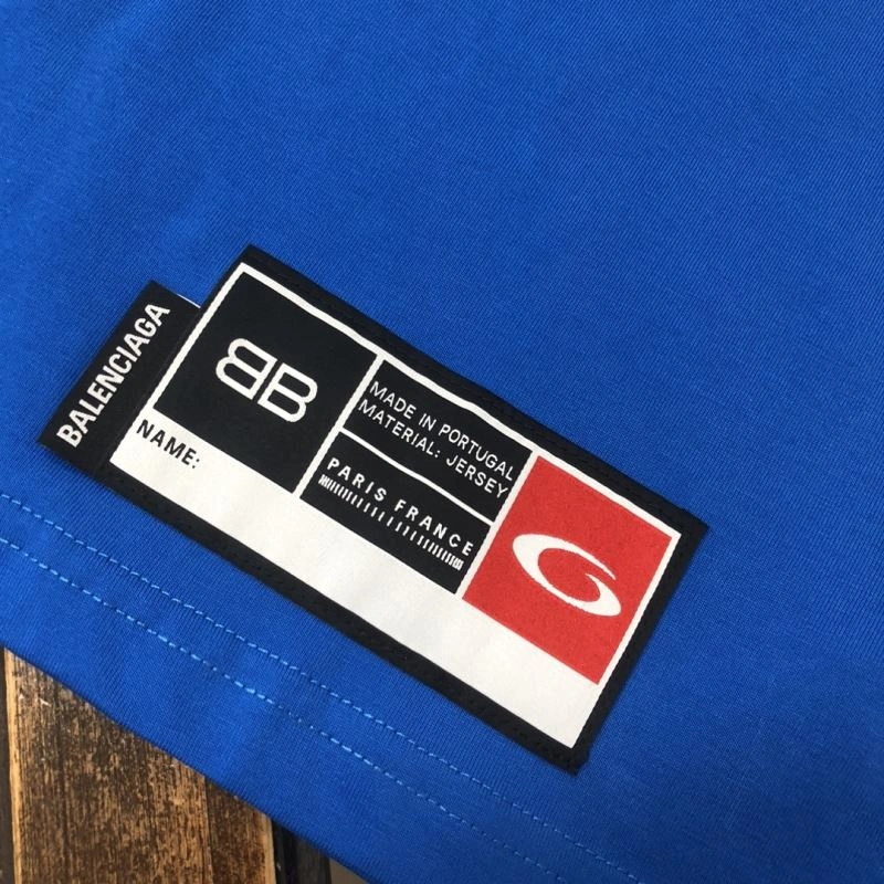 Balenciaga T-Shirts Versatile 98750